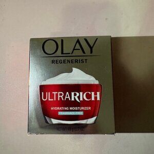NEW- Olay- Ultra rich face moisturizer